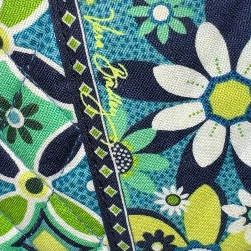 VERA BRADLEY RETIRED DAISY DAIDY PATTER DOUBLE KISS LOCK CLUTCH GRN BLUE - Picture 2 of 16